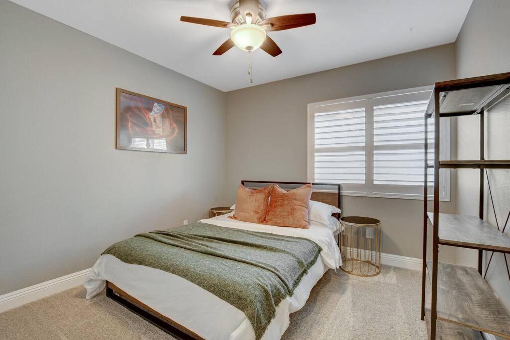Villa Beautiful 5Br W/King Beds, Pool & Hot Tub, Games Las Vegas Exterior foto
